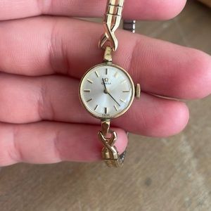 Omega women's gold filled wrist watch - Vintage/Authenticated